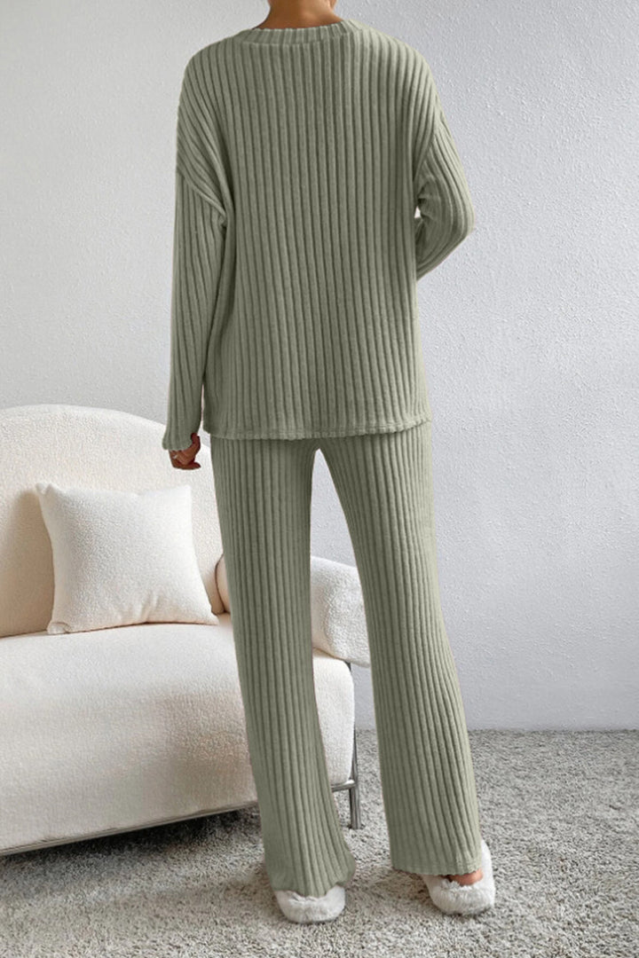 Lyra | Women's Ribbed V-Neck Top and Pants Set