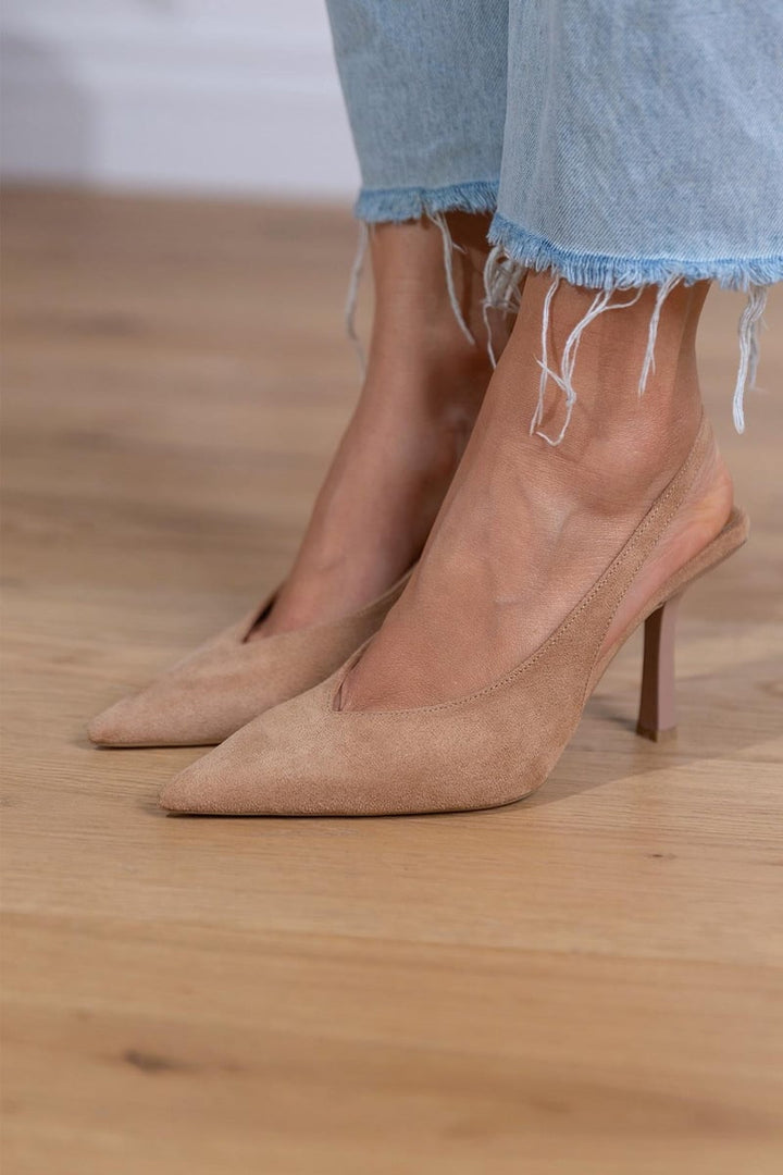 Carolyn | Women's Low Heel Beige Pumps