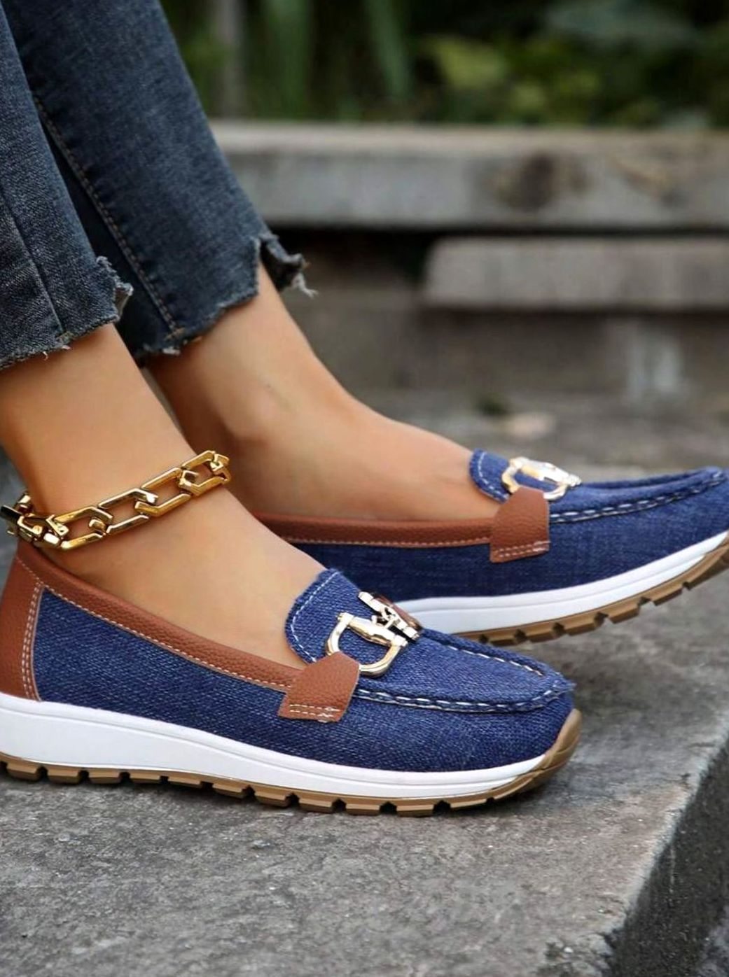 Women's Wide-Fit Orthopedic Loafers Gold-Buckle Non-Slip Rubber Sole